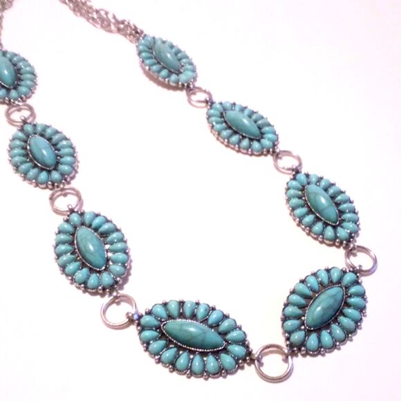 Vintage Faux Turquoise Southwestern Inspired Silver Tone Chain Belt - Picture 2 of 5